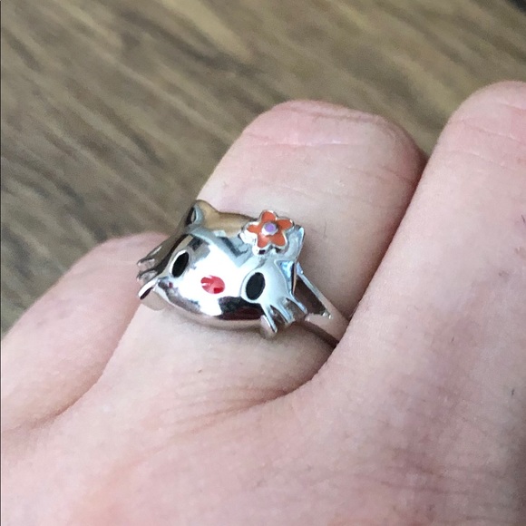 HELLO KITTY-NWT Silver Tone RING - Picture 9 of 11